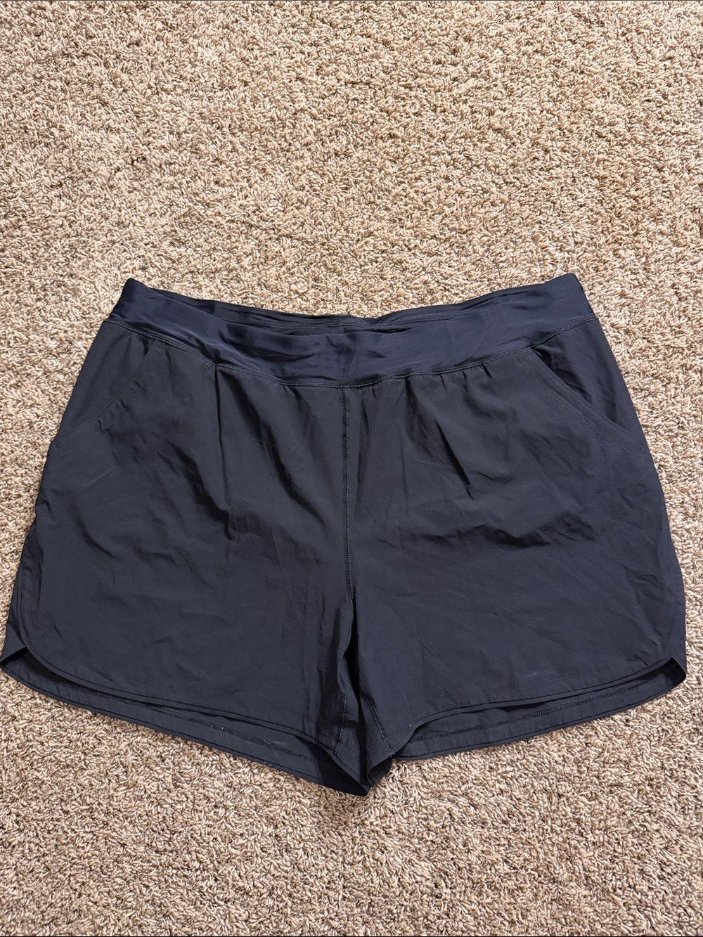 Lands' End Women's Black Athletic Bermuda Shorts